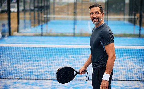 Constructeur court de padel