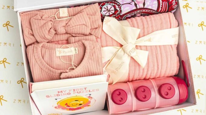 Cadeau de naissance pour jumeaux : personnaliser sans doubler le budget